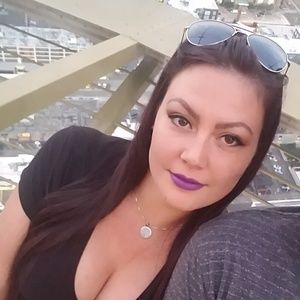 Meet your Posher, Cortney